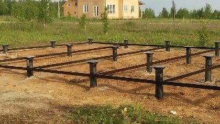 Установка и монтаж - винтовые сваи в Вятских Полянах для свайного фундамента дома. Цена от 2032 руб - видео закручивание
